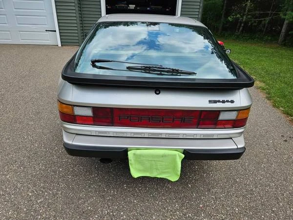 1987 Porsche 944 - Image 10 of 18