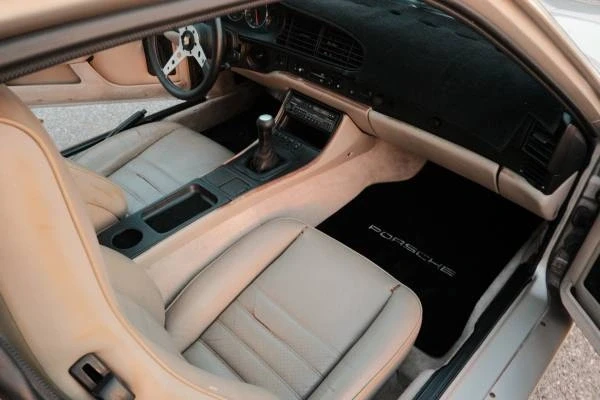 1987 Porsche 944 - Image 12 of 21