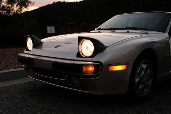 1987 Porsche 944 - Image 8 of 21