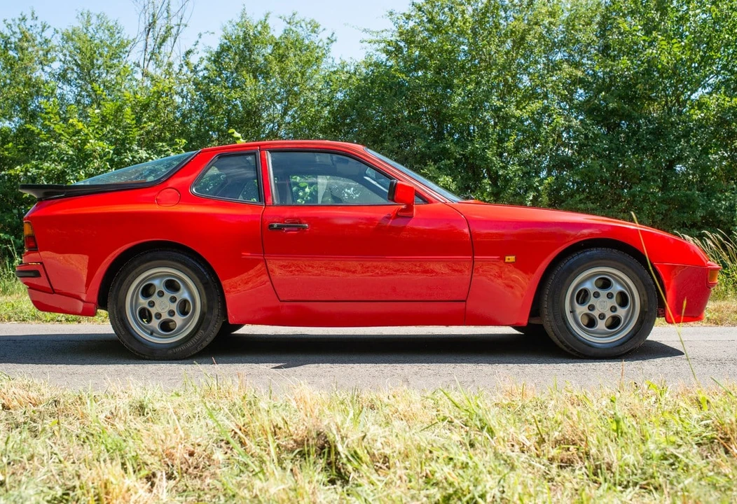 1987 Porsche 944 S - Image 2 of 30
