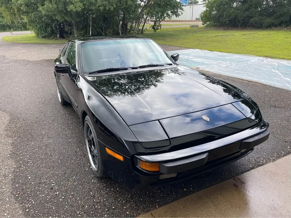1987 Porsche 944 - Image 2 of 5