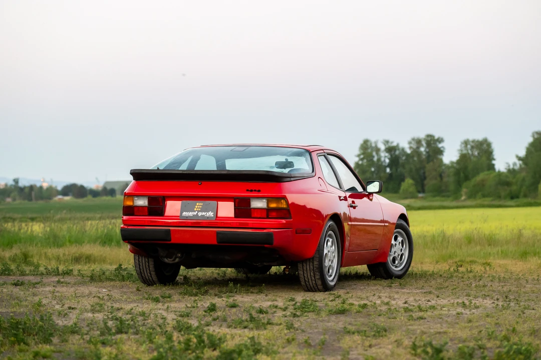 1987 Porsche 944 - Image 11 of 31