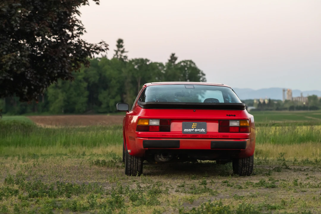 1987 Porsche 944 - Image 15 of 31