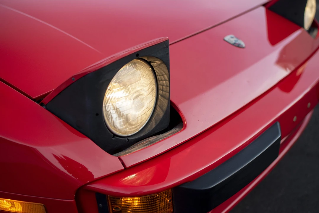 1987 Porsche 944 - Image 15 of 31