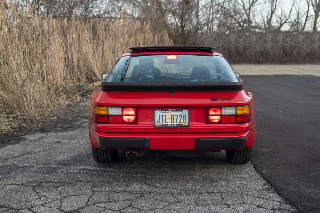 1987 Porsche 944 - Image 13 of 31