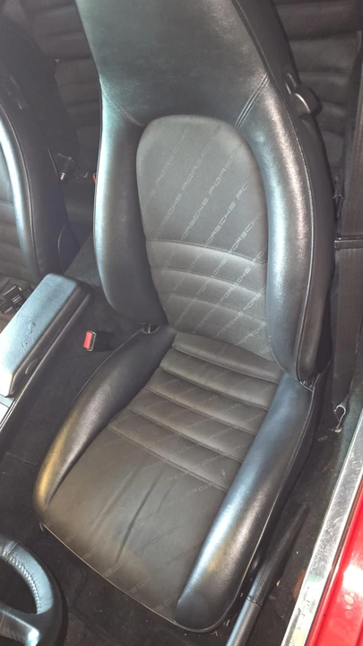 1987 Porsche 944 - Image 28 of 31