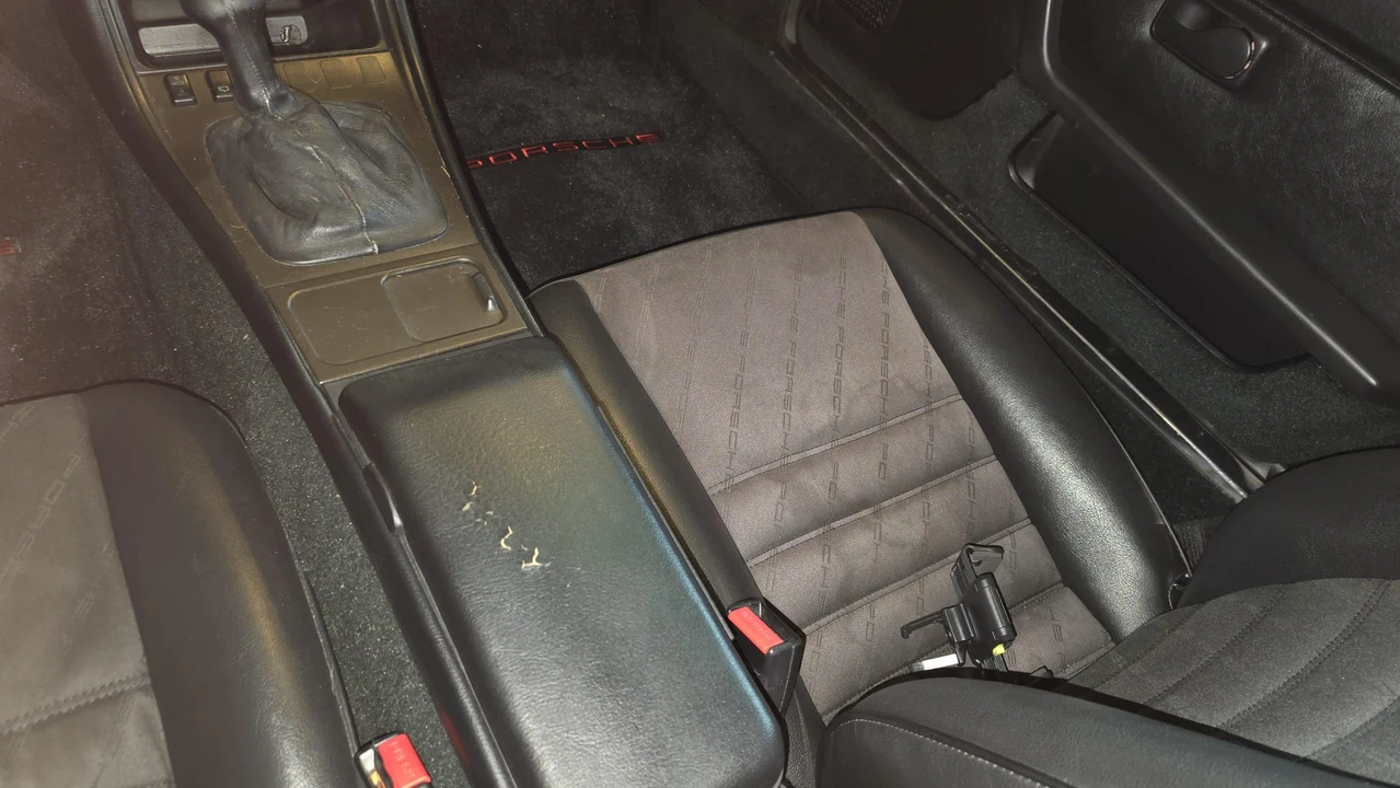 1987 Porsche 944 - Image 23 of 31