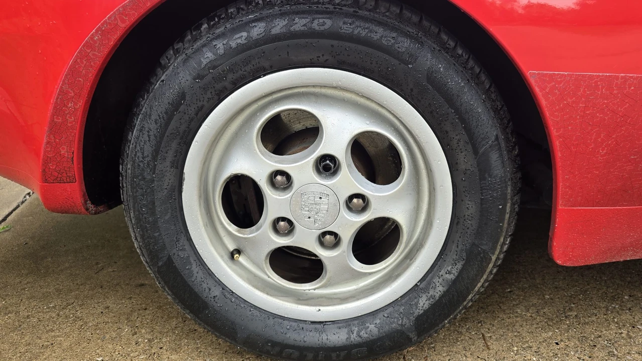 1987 Porsche 944 - Image 17 of 31