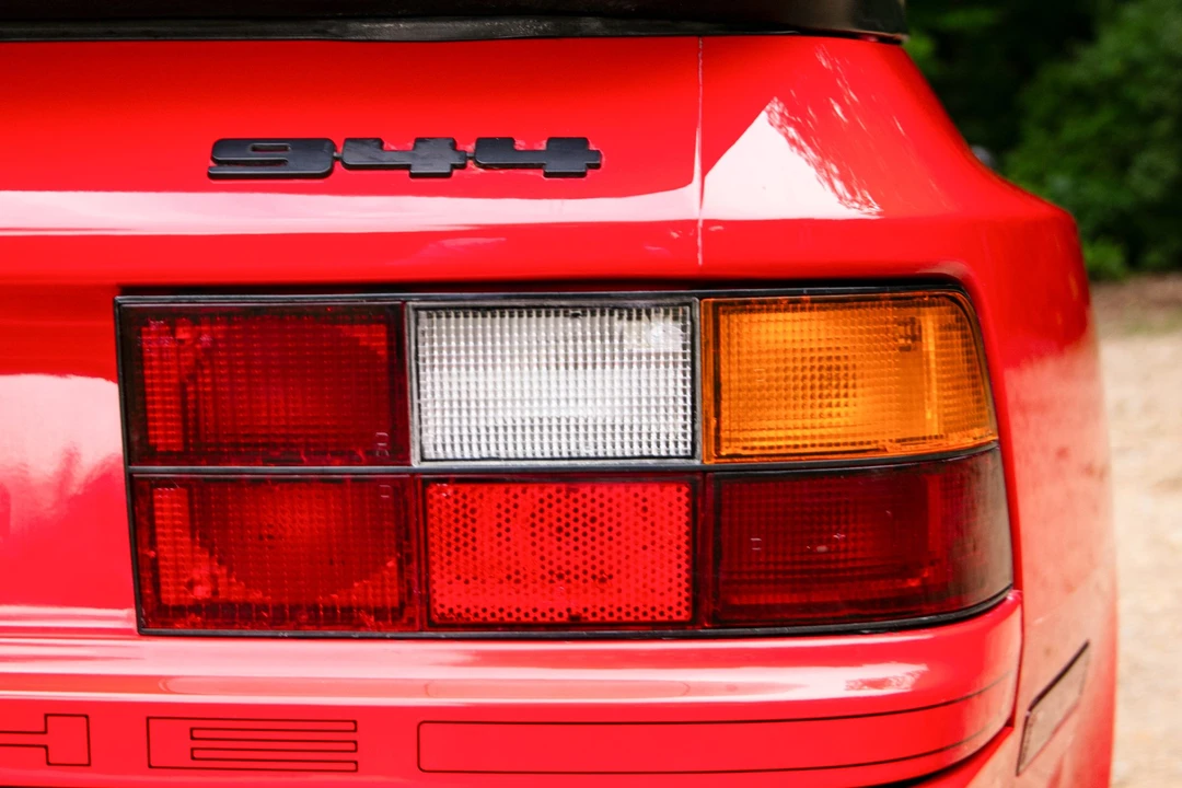 1987 Porsche 944 - Image 22 of 31