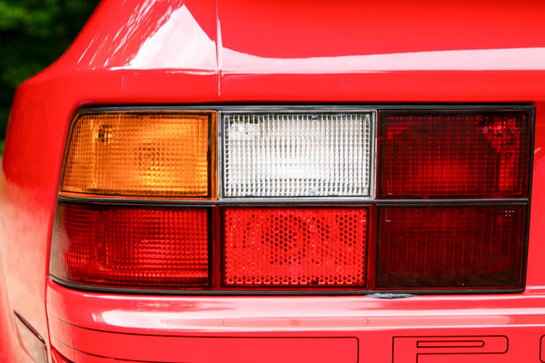 1987 Porsche 944 - Image 20 of 31