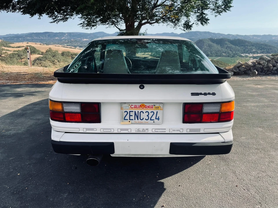 1987 Porsche 944 - Image 18 of 31
