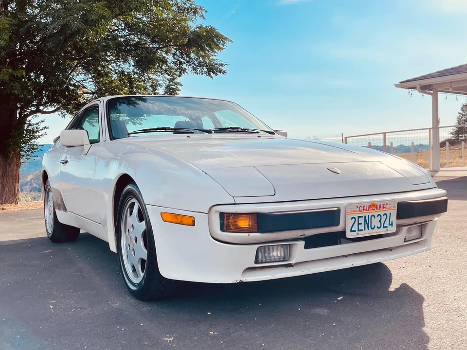 1987 Porsche 944 - Image 5 of 31