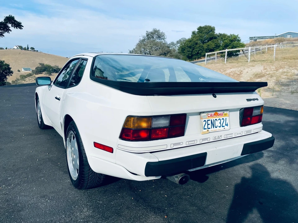 1987 Porsche 944 - Image 22 of 31
