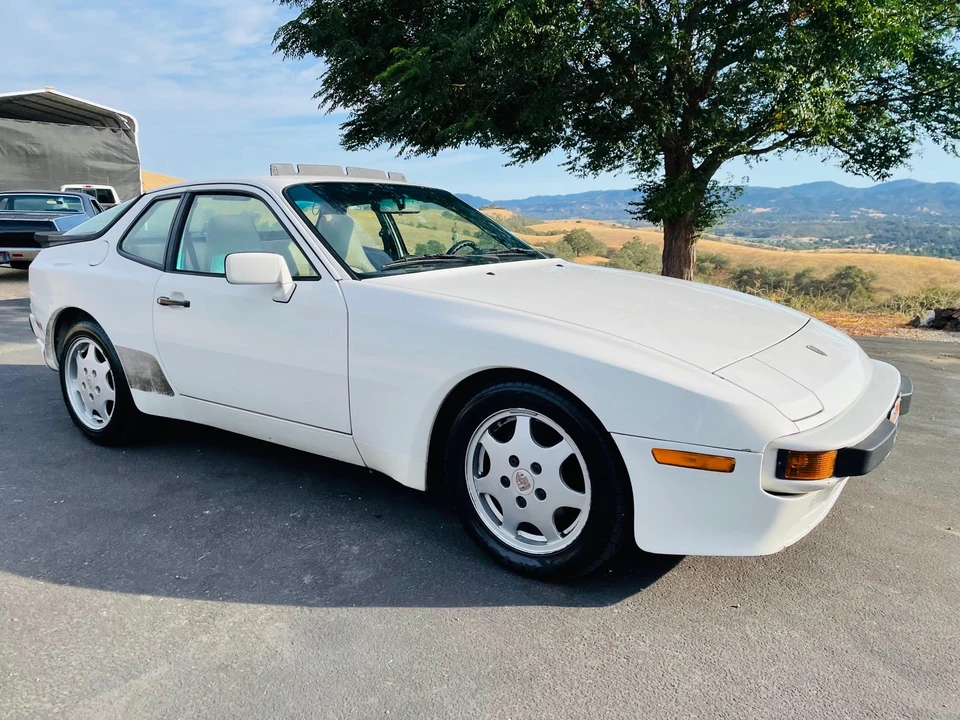 1987 Porsche 944 - Image 7 of 31