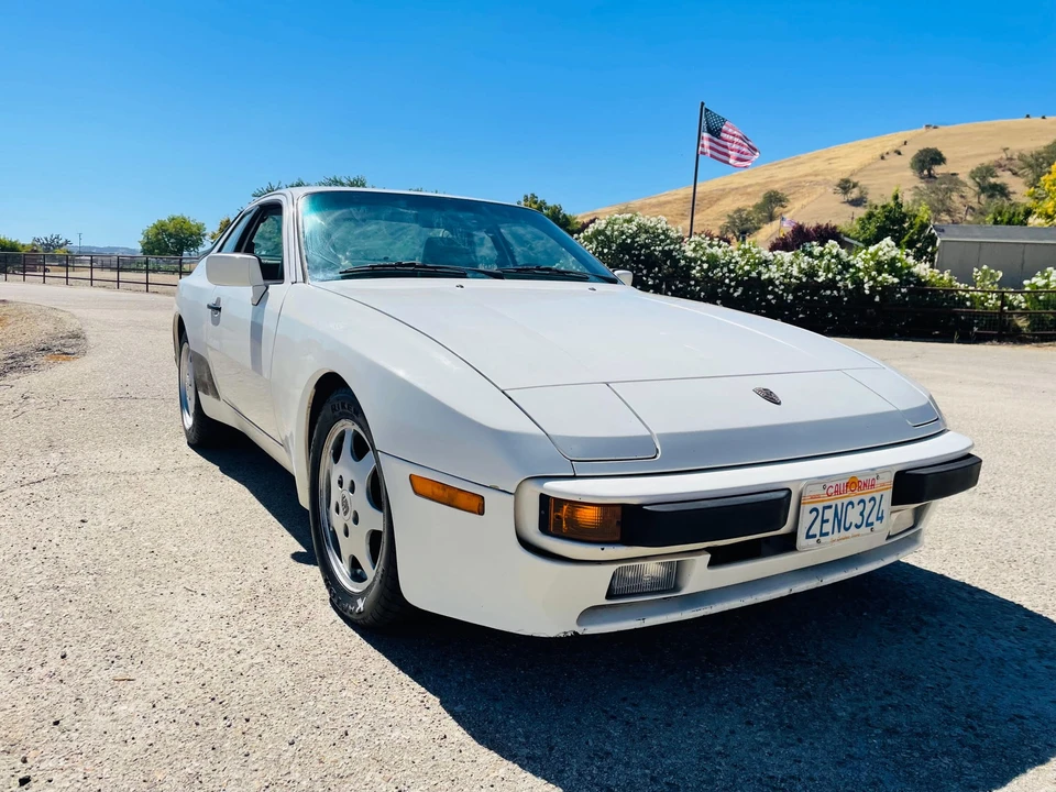 1987 Porsche 944 - Image 3 of 31