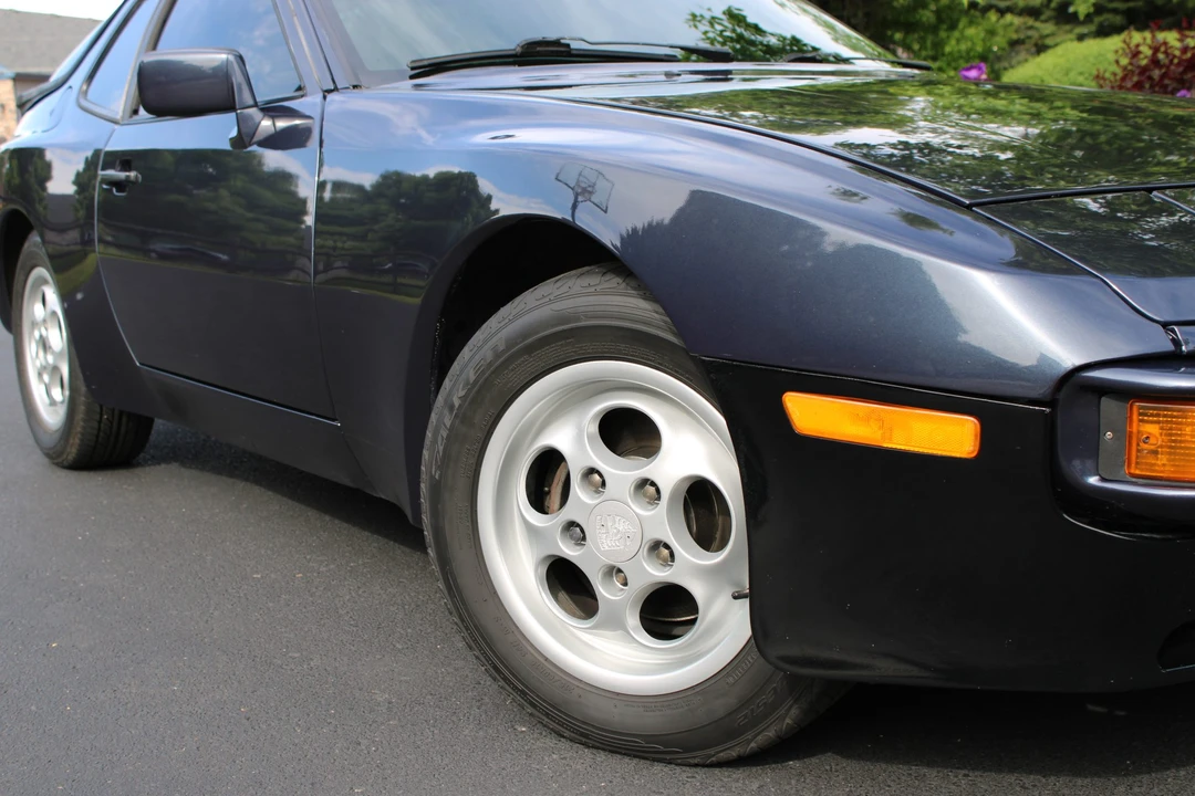 1987 Porsche 944 - Image 23 of 31