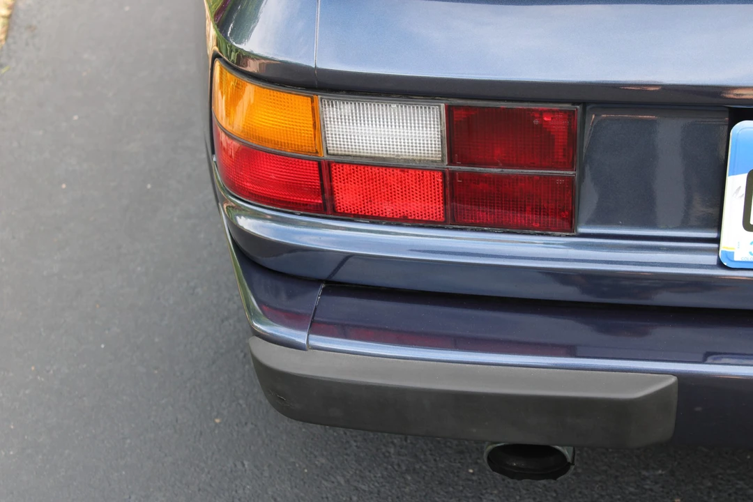 1987 Porsche 944 - Image 29 of 31
