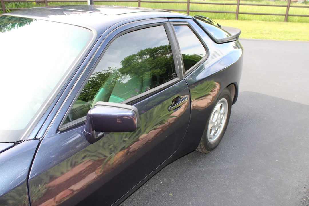 1987 Porsche 944 - Image 26 of 31