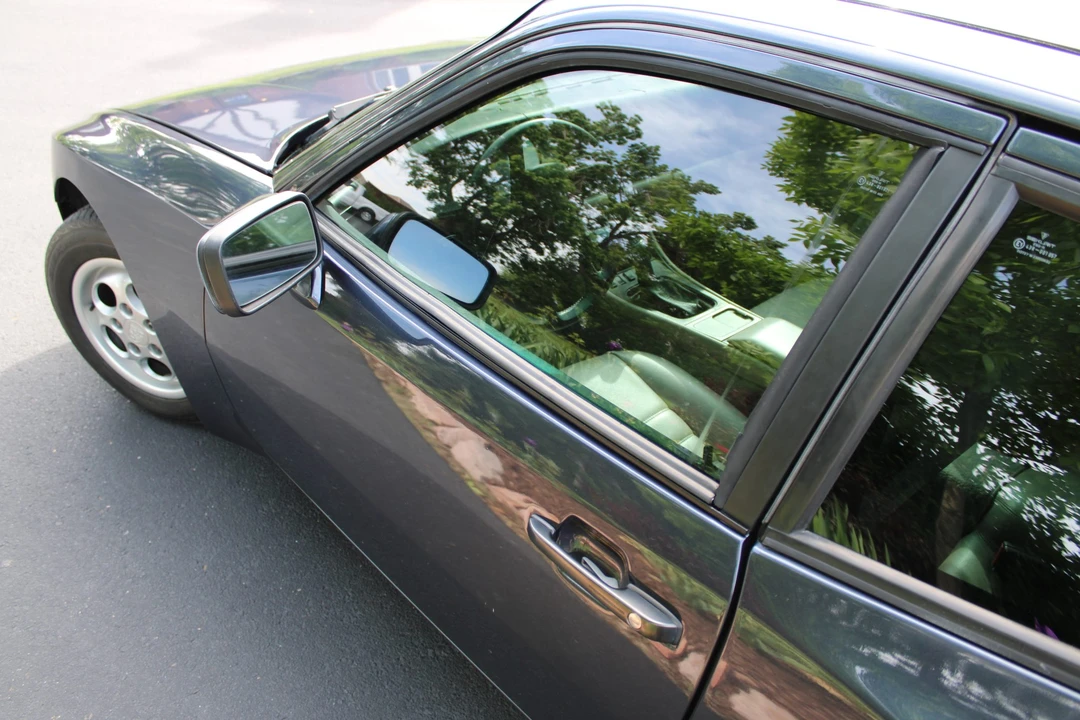1987 Porsche 944 - Image 27 of 31