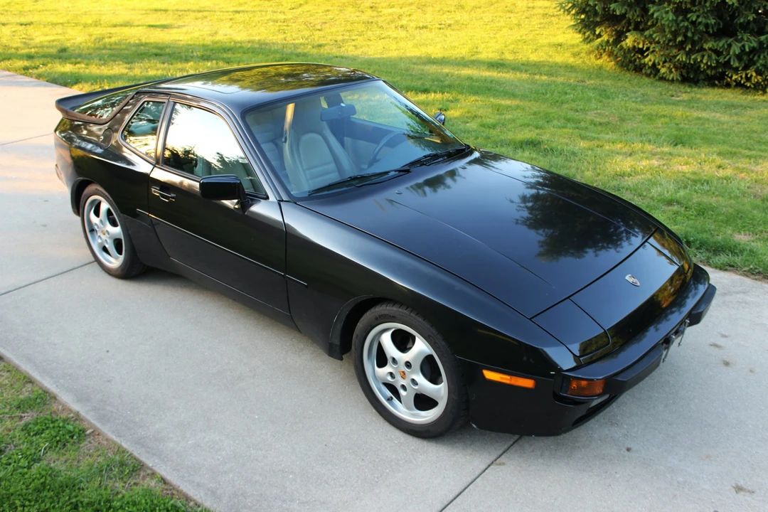 1987 Porsche 944 - Image 9 of 31