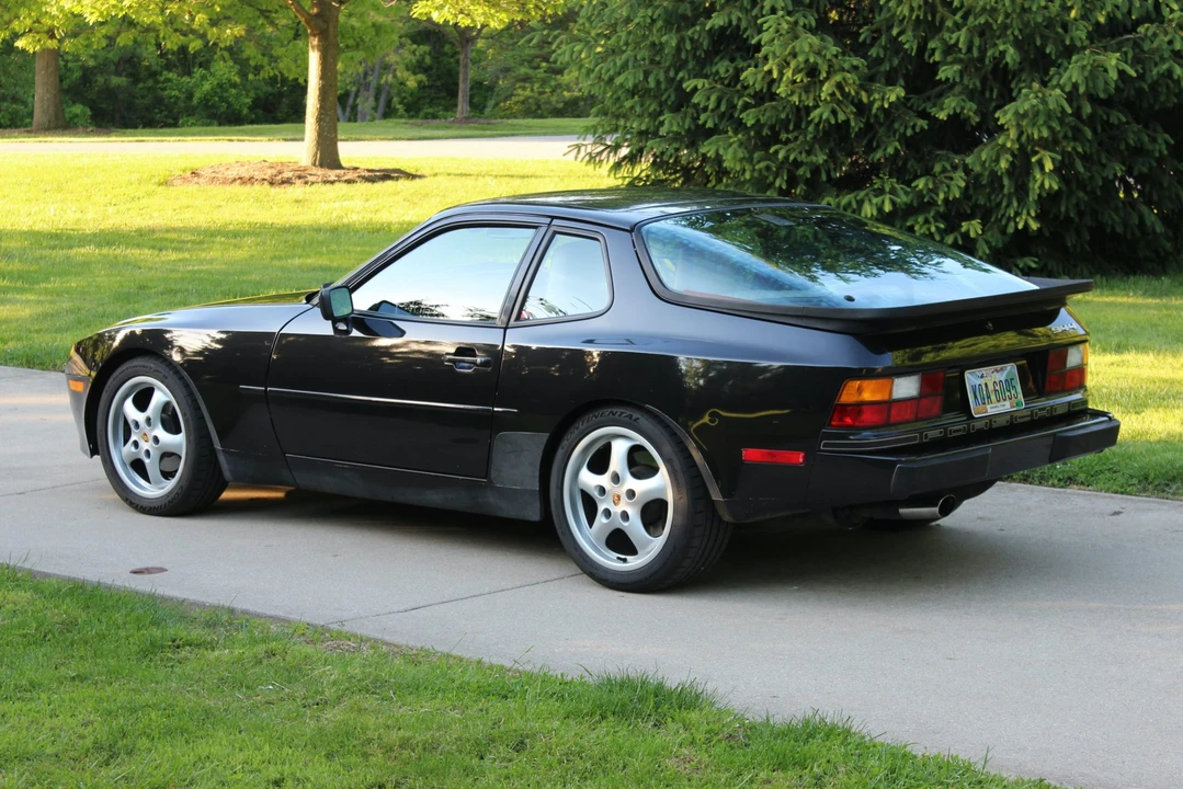 1987 Porsche 944 - Image 20 of 31