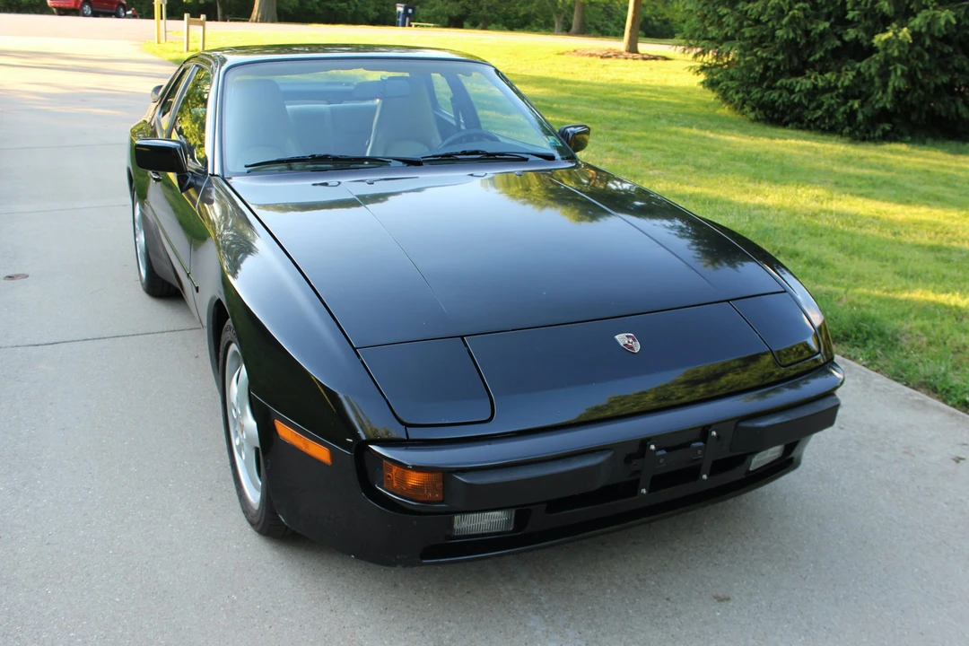 1987 Porsche 944 - Image 8 of 31