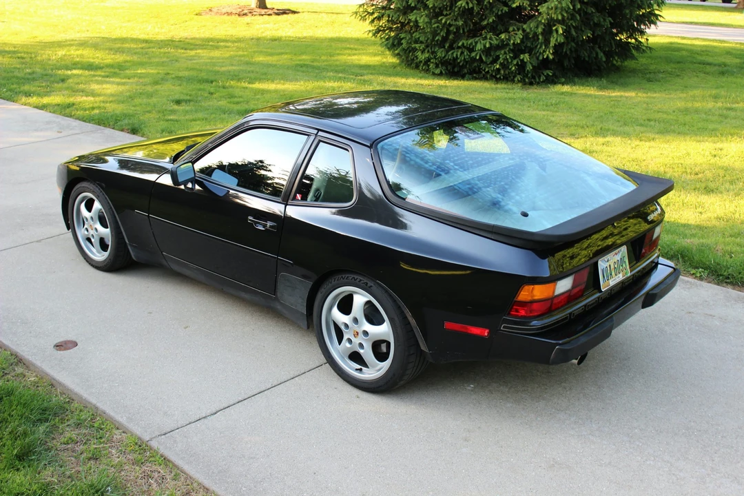 1987 Porsche 944 - Image 19 of 31