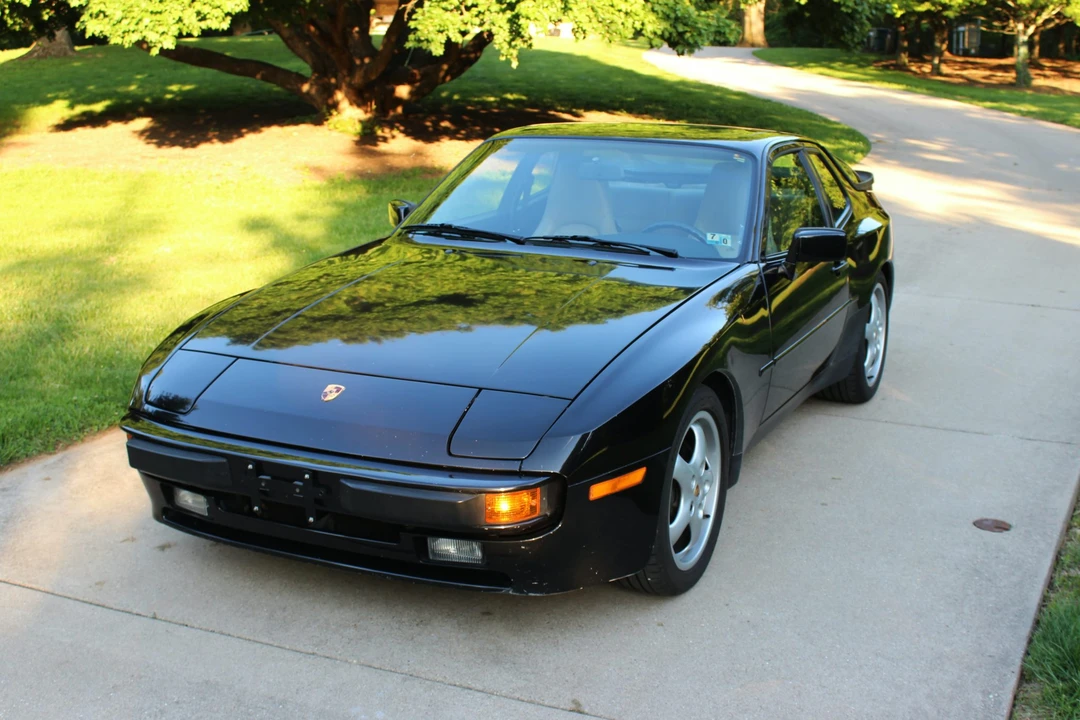 1987 Porsche 944 - Image 4 of 31