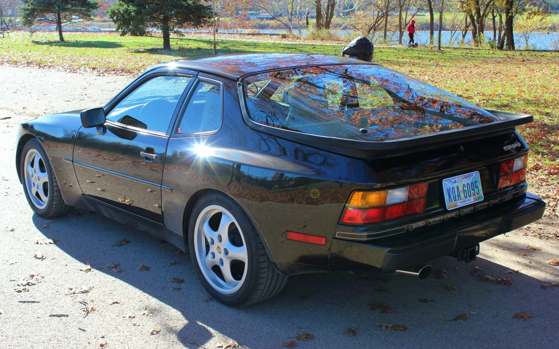 1987 Porsche 944 - Image 30 of 31