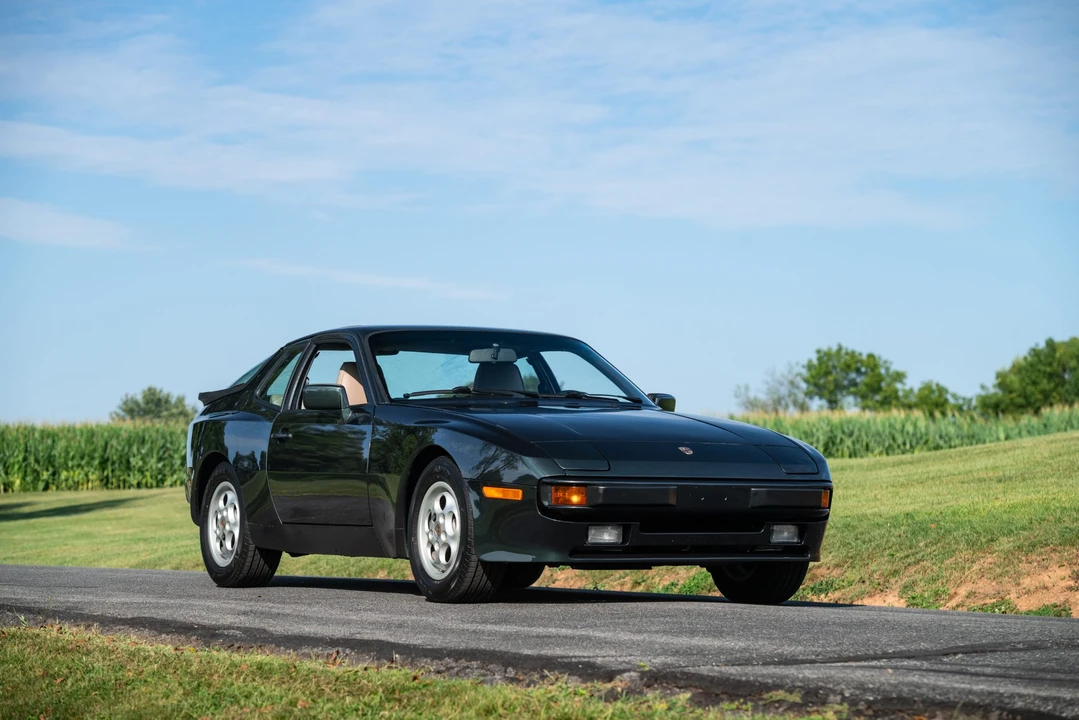 1987 Porsche 944 - Image 29 of 31