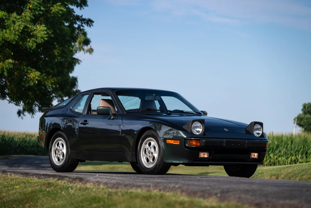 1987 Porsche 944 - Image 23 of 31