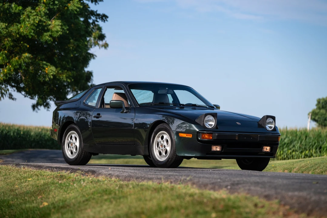1987 Porsche 944 - Image 24 of 31