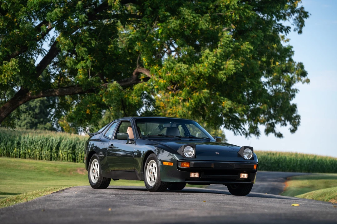 1987 Porsche 944 - Image 18 of 31