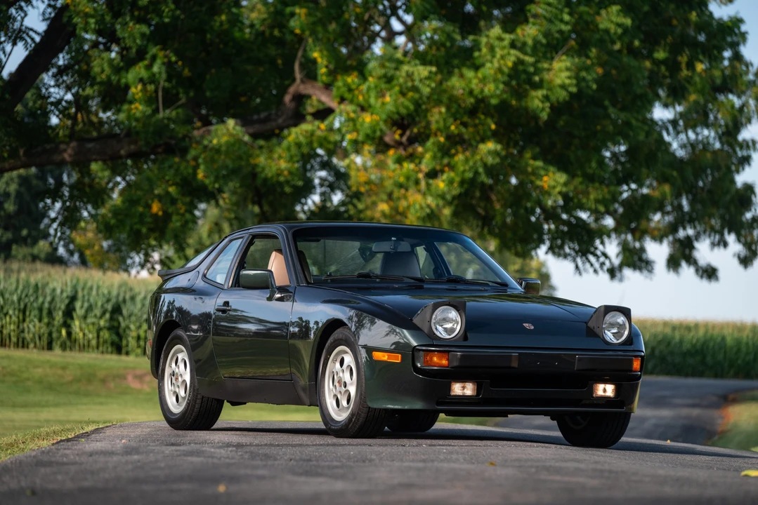1987 Porsche 944 - Image 19 of 31