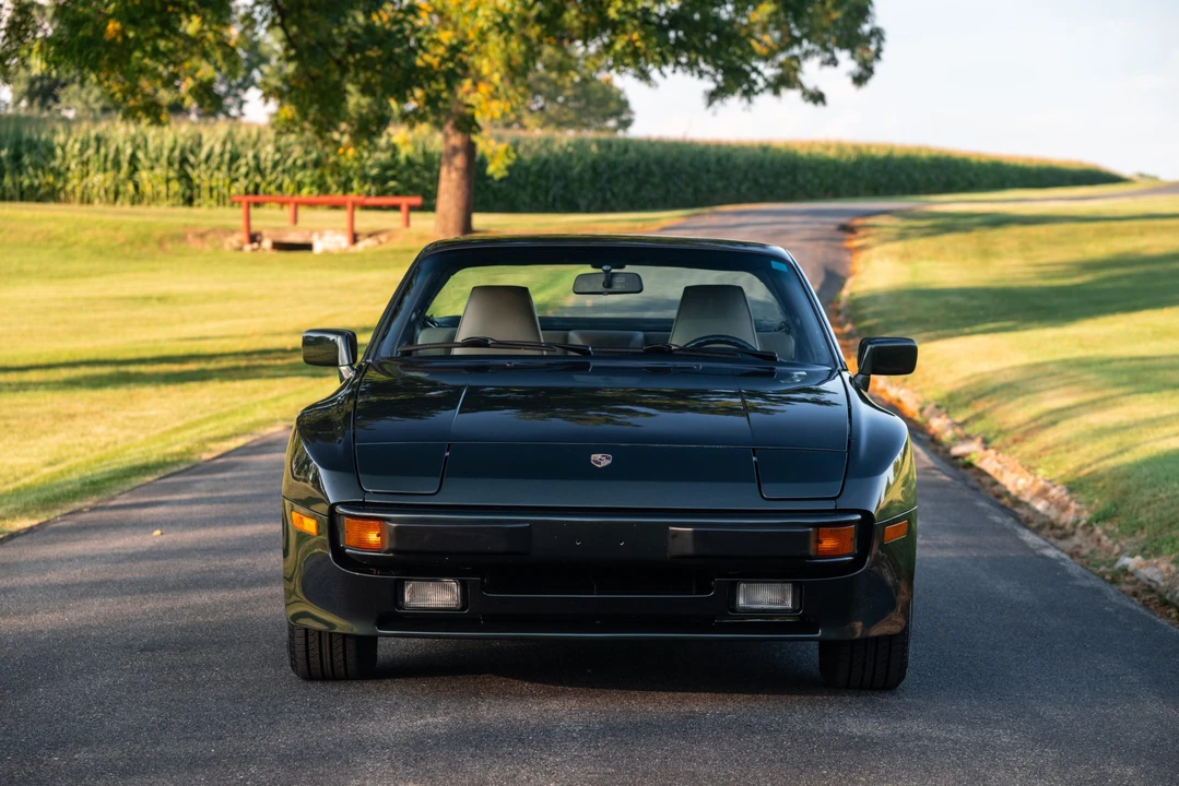 1987 Porsche 944 - Image 11 of 31