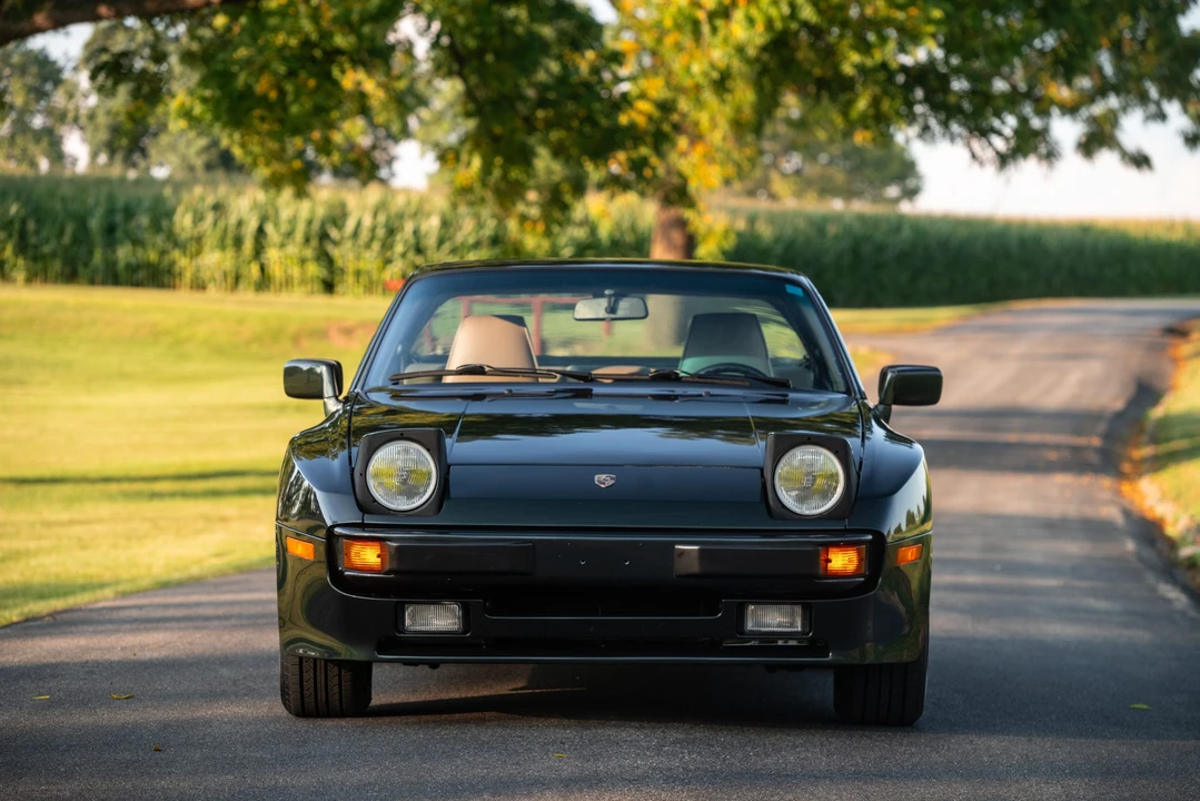 1987 Porsche 944 - Image 14 of 31