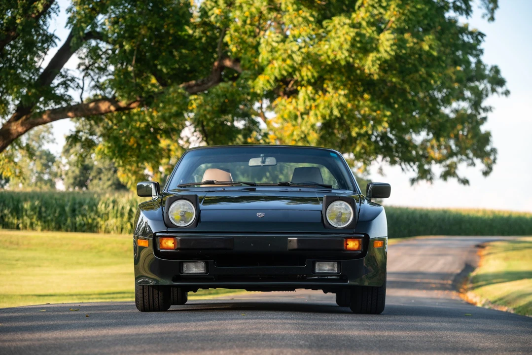 1987 Porsche 944 - Image 15 of 31