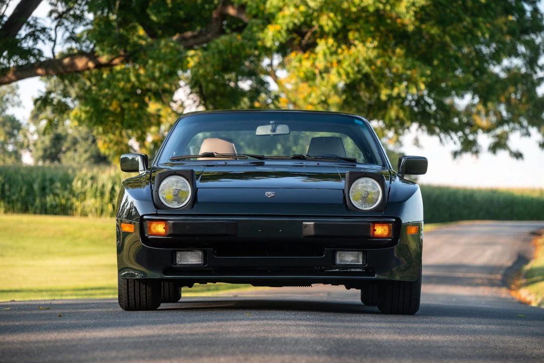 1987 Porsche 944 - Image 16 of 31
