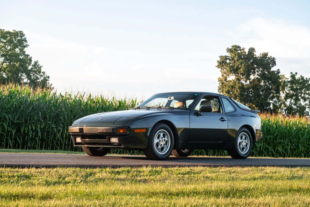 1987 Porsche 944 - Image 5 of 31