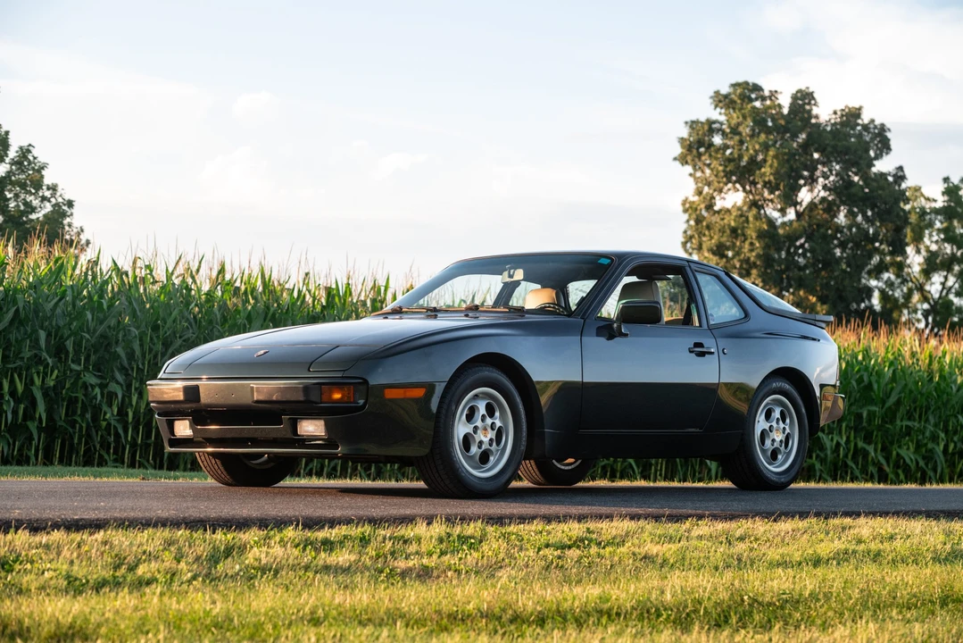 1987 Porsche 944 - Image 6 of 31