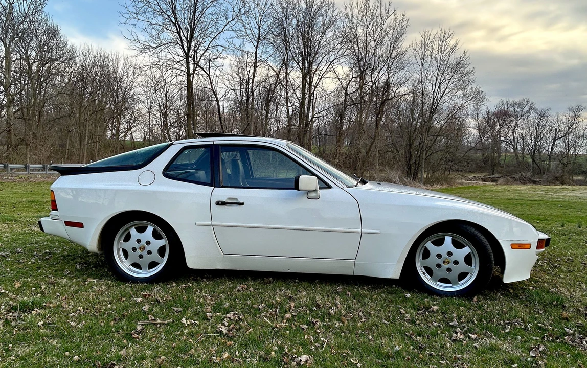 1987 Porsche 944 - Image 9 of 31