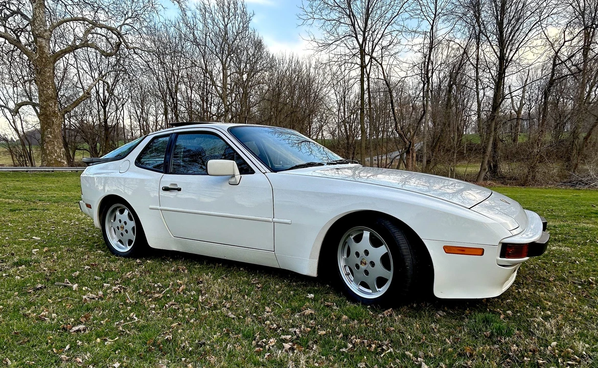 1987 Porsche 944 - Image 8 of 31