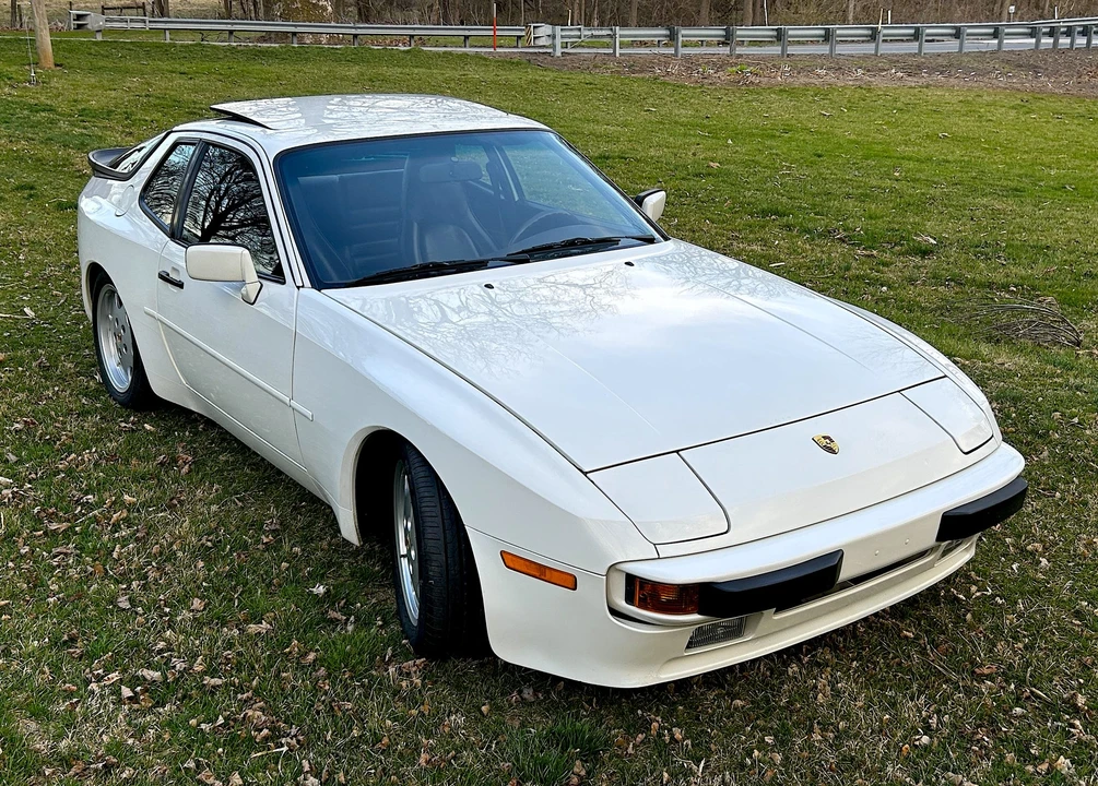 1987 Porsche 944 - Image 5 of 31
