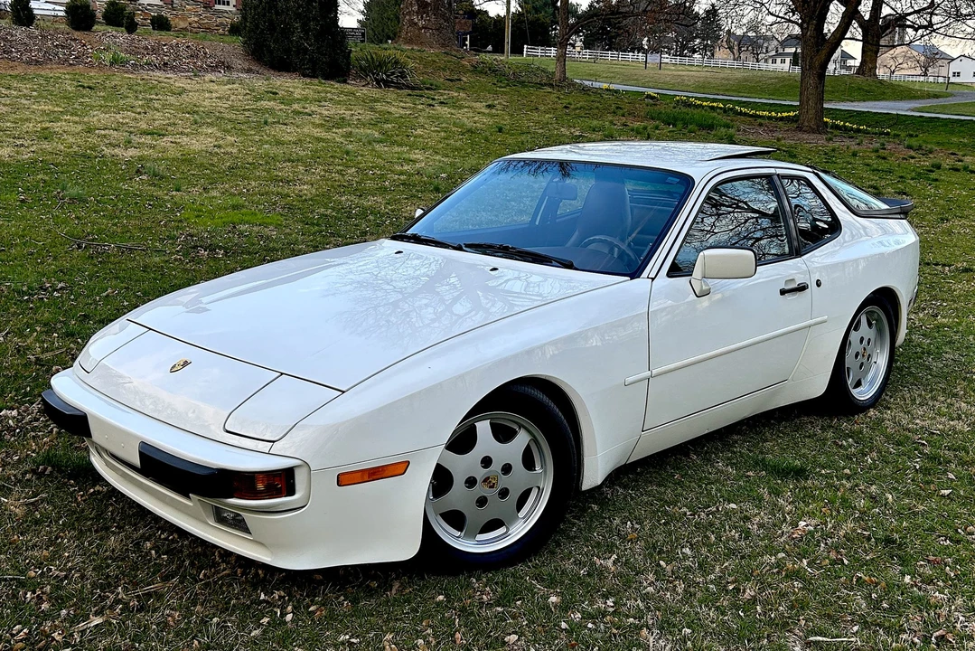 1987 Porsche 944 - Image 2 of 31