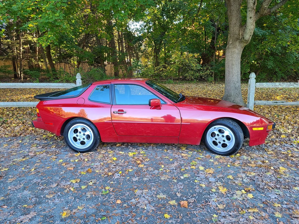 1987 Porsche 944 - Image 7 of 31