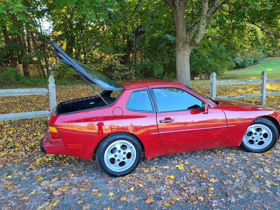 1987 Porsche 944 - Image 22 of 31