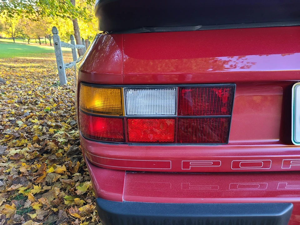 1987 Porsche 944 - Image 19 of 31