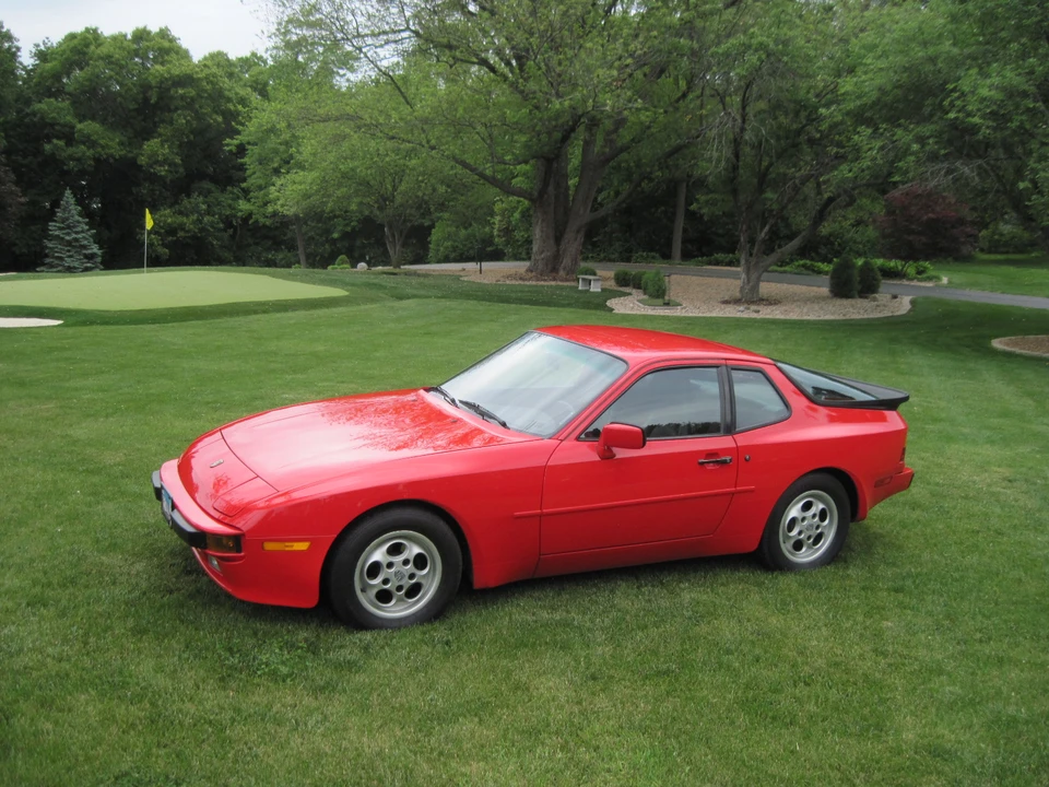 1987 Porsche 944 - Image 24 of 31