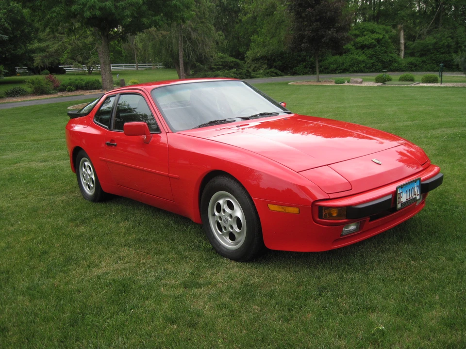 1987 Porsche 944 - Image 8 of 31