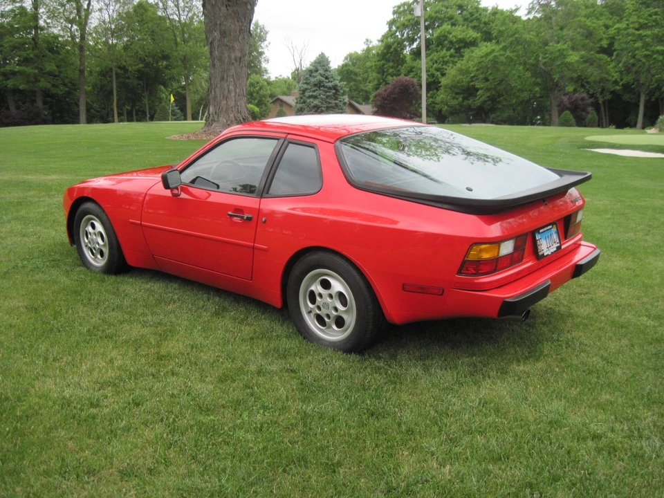 1987 Porsche 944 - Image 20 of 31